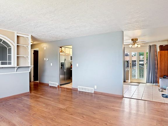 3rd image of 3283 W Valley Heights Dr