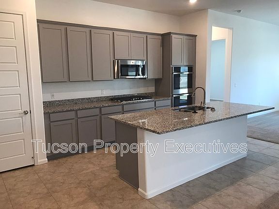 2nd image of 10918 W Yates Ln