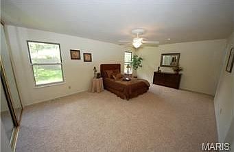 5th image of 807 Hollyridge Dr