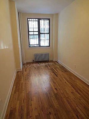 3rd image of 67 Thompson St APT 1A