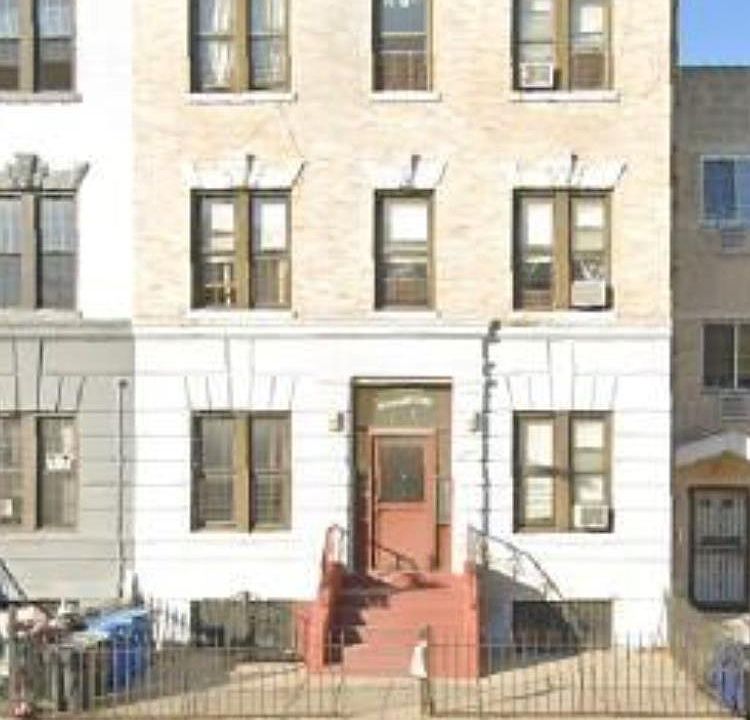 2nd image of 1281 Saint Johns Pl