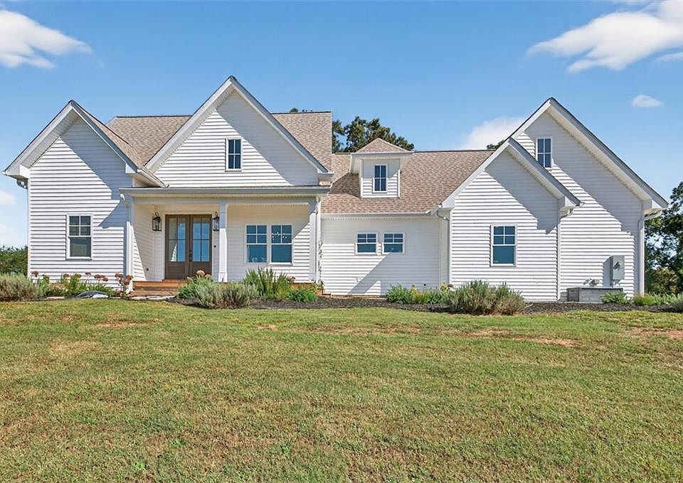 1st image of 4246 Jim Hood Rd