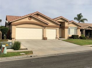1057 Shadow Crest Cir, Corona, CA 92881