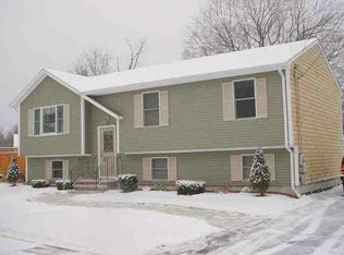 44 Edward Ave, Rumford, RI 02916