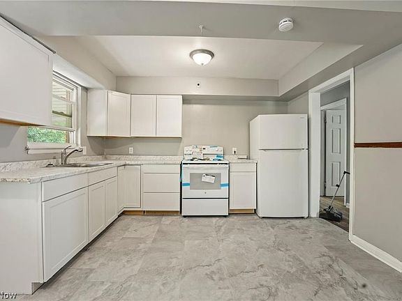 5th image of 14625 Milverton Rd