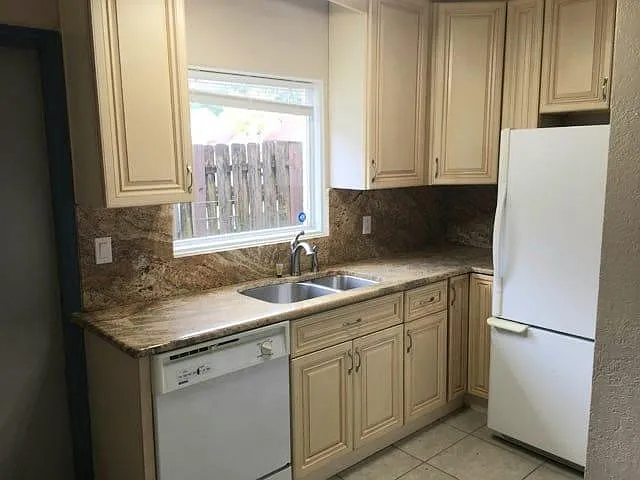 12414 Touchton Dr — Photo 3