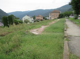 Ninth Ave, Hinton, WV 25951