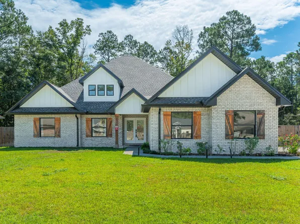 4572 Ashton Cir, Crestview, FL 32536