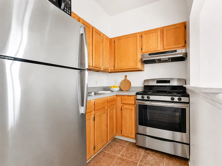 282 Saint James Pl #3 — Photo 10