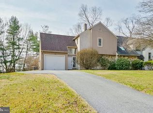 3498 Dawn View Dr, Lancaster, PA 17601