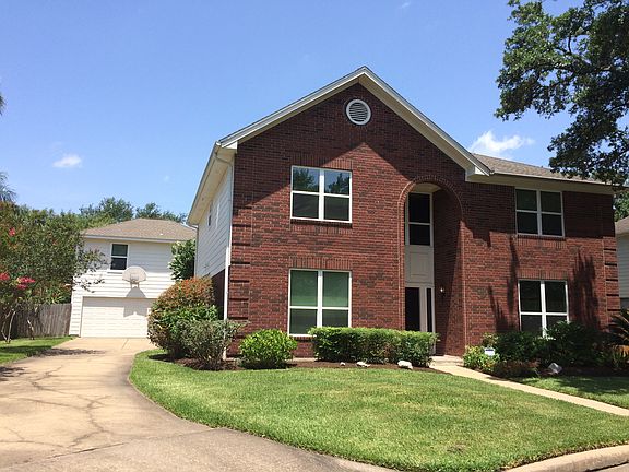 House on end of culdesac 