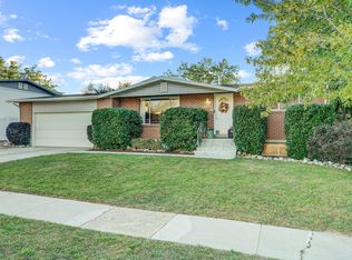 8044 S Boysenberry Dr, Sandy, UT 84093