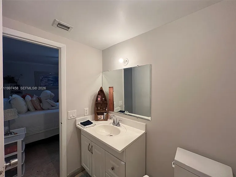 7405 SW 79th Ct — Photo 29