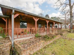 101 R Hales Rd, Willis, TX 77378