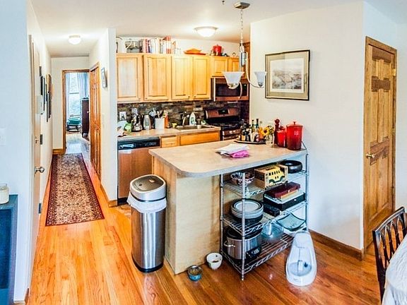 2nd image of 54 Saint Johns Pl APT 2