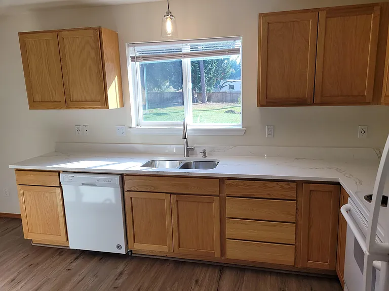 18621 94th Dr NW #B — Photo 7