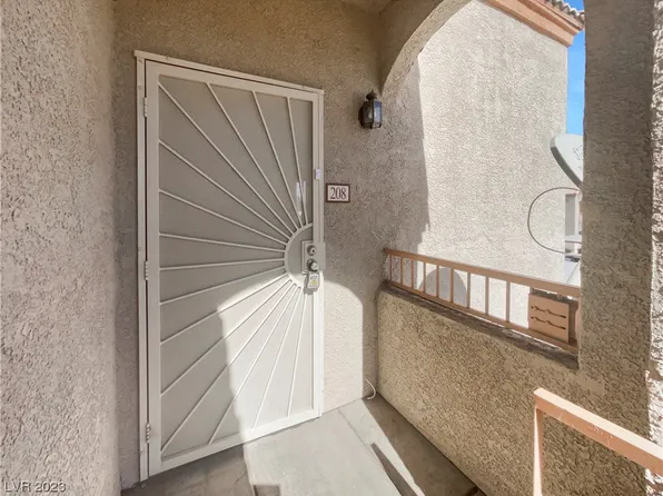 4655 Gold Dust Ave Unit 208, Paradise Town, NV 89120