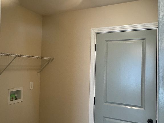 4th image of 2249 Flatlick Rd