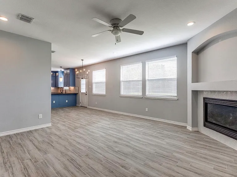 10610 Lansdowne Ln — Photo 9