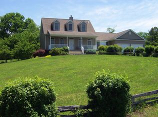 82 Homes Ln, Staunton, VA 24401