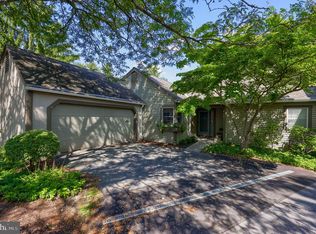 2018 Meadow Gln, Wyomissing, PA 19610