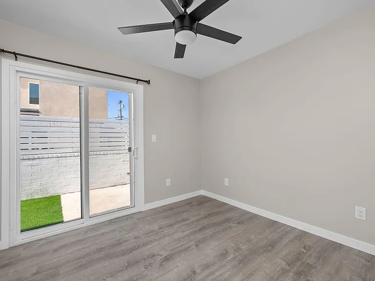 6213 Mesita Dr — Photo 9