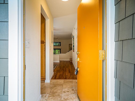 4th image of 45 Hyde Ct APT 4