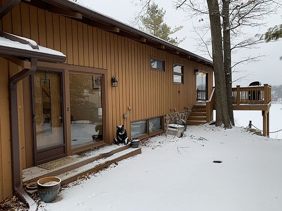 2nd image of 837 Holiday Dr