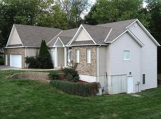12622 Donahoo Rd, Kansas City, KS 66109
