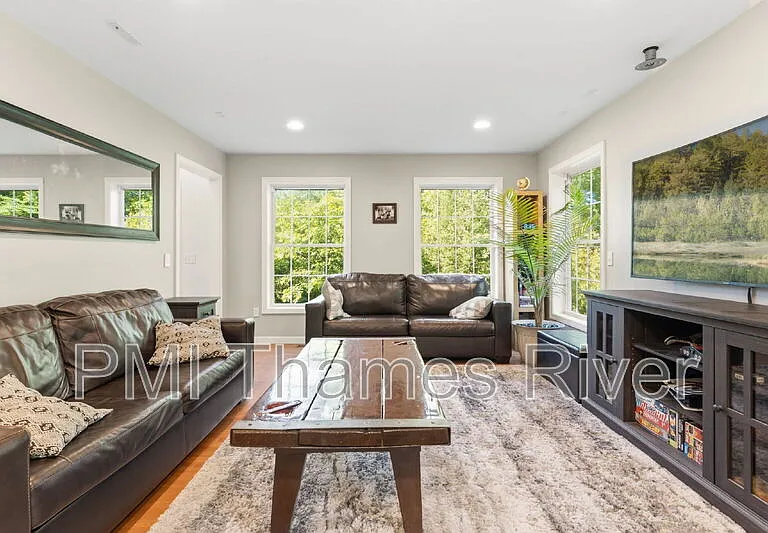 62 Terry Rd — Photo 19