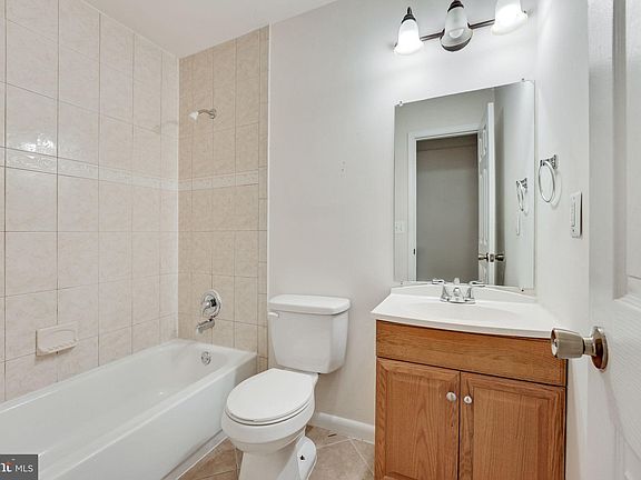 3rd image of 14875 Emberdale Dr