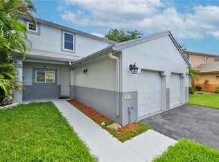 381 NW 207th Ave, Hollywood, FL 33029