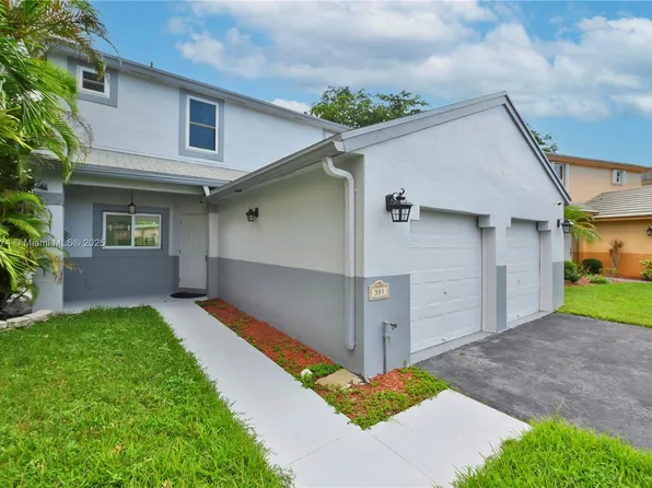 381 NW 207th Ave, Hollywood, FL 33029