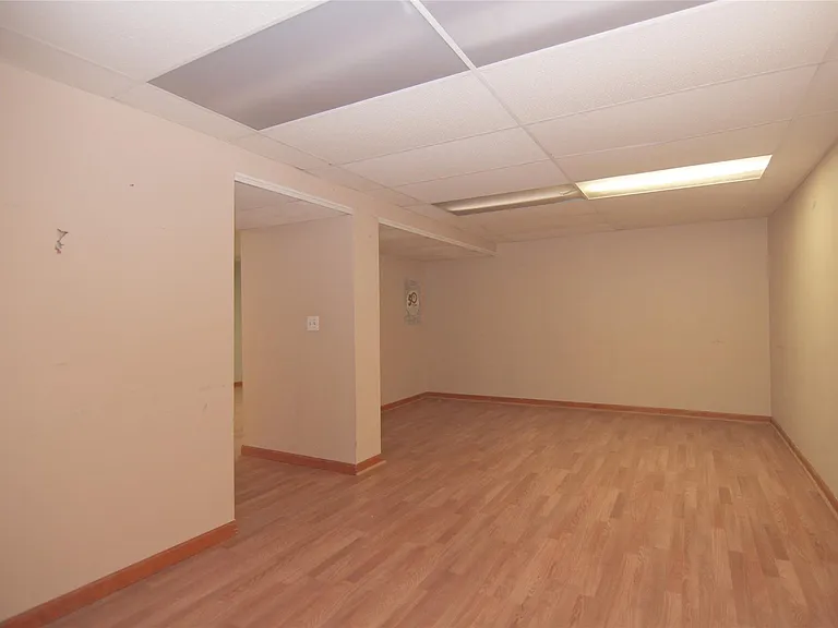 31119 Country Blf — Photo 19