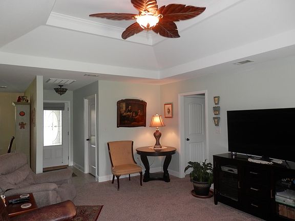 2nd image of 202 Lauren Ln