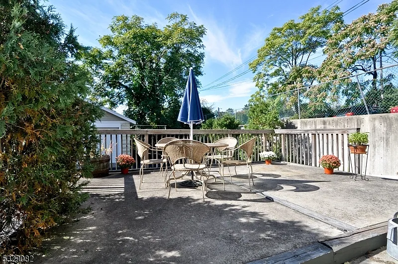 2 bed, 2.0 bath, $4,200 — Photo 4