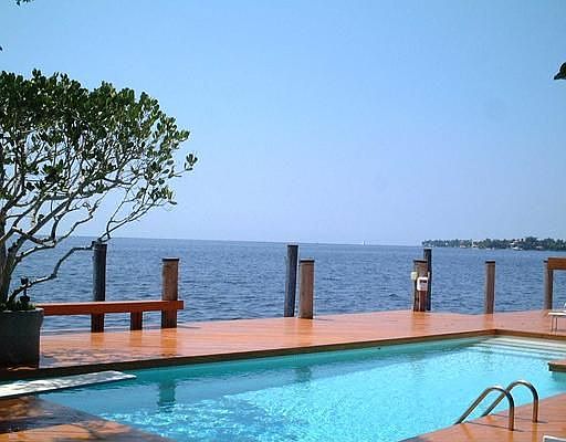 3rd image of 3825 Bayside Ct