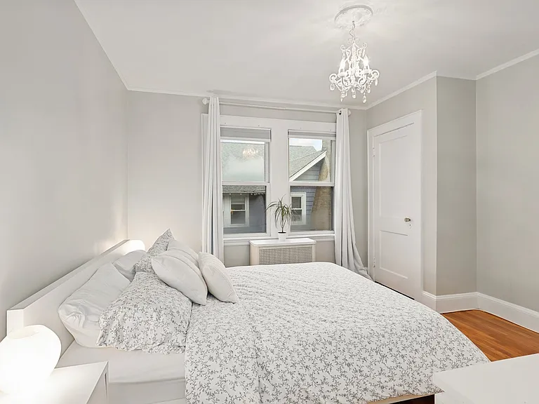 54 Edgecliff Rd #2 — Photo 11