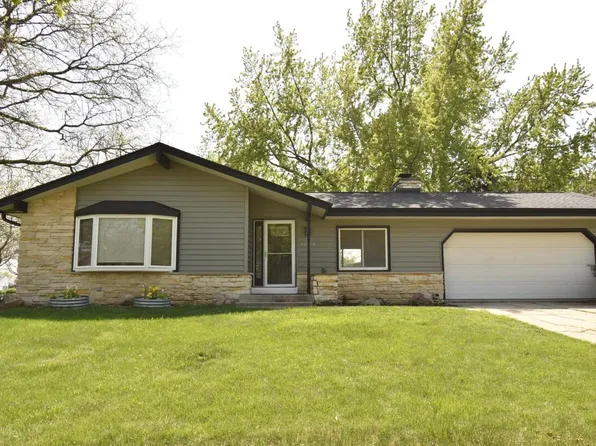 1003 West Wake Forest COURT, Oak Creek, WI 53154