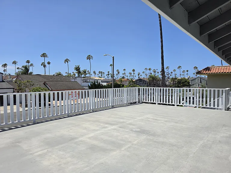 957 Oyster St — Photo 8