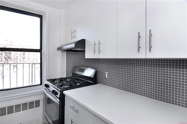 Sold by Re/Max In The City | media 14