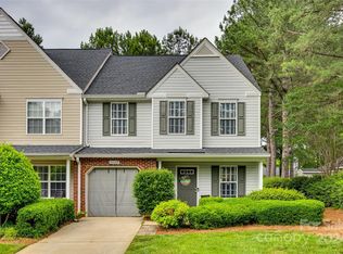 10069 University Park Ln, Charlotte, NC 28213