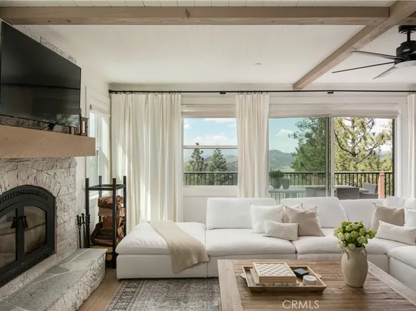 29014 Mammoth Dr, Lake Arrowhead, CA 92352
