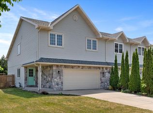 425 1st St, Belgium, WI 53004