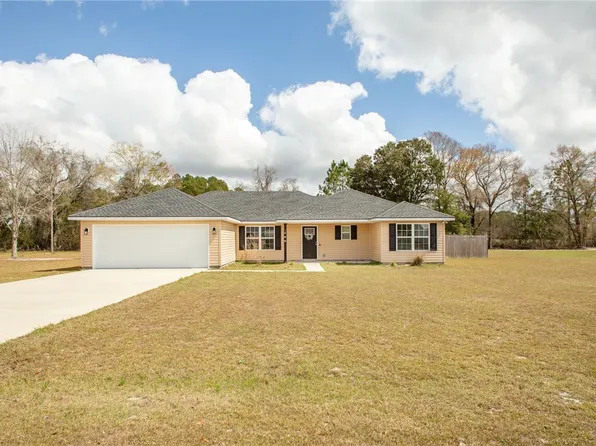 4758 Otter Creek Cir, Blackshear, GA 31516