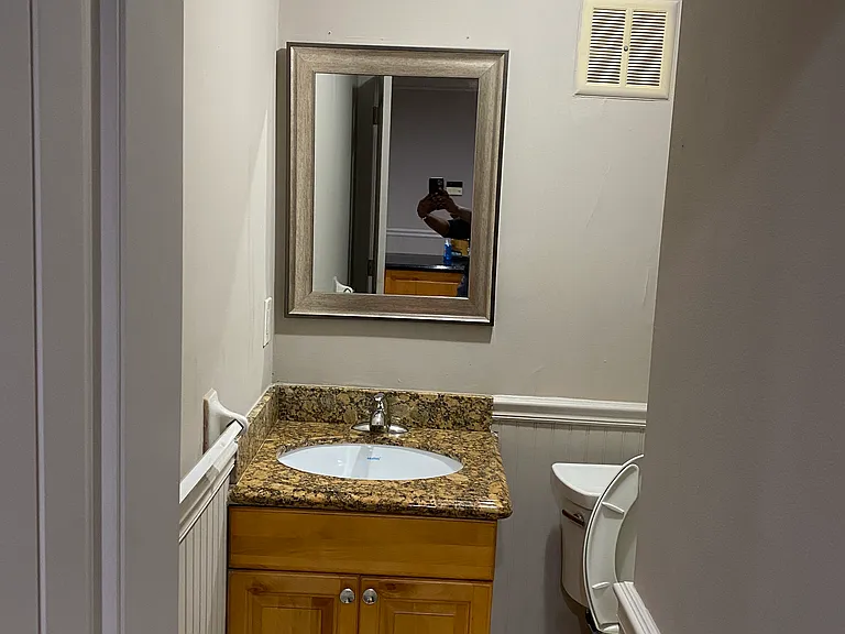 303 Country Club Dr — Photo 3