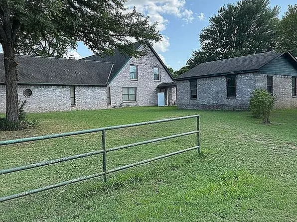 514 Lakeshore Dr, Durant, OK 74701