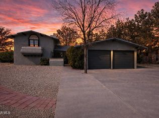 3313 Edgerock Dr, El Paso, TX 79935