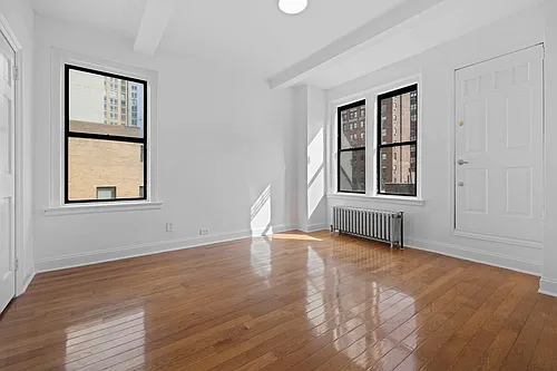 244 W 72nd St #6D Photo 1