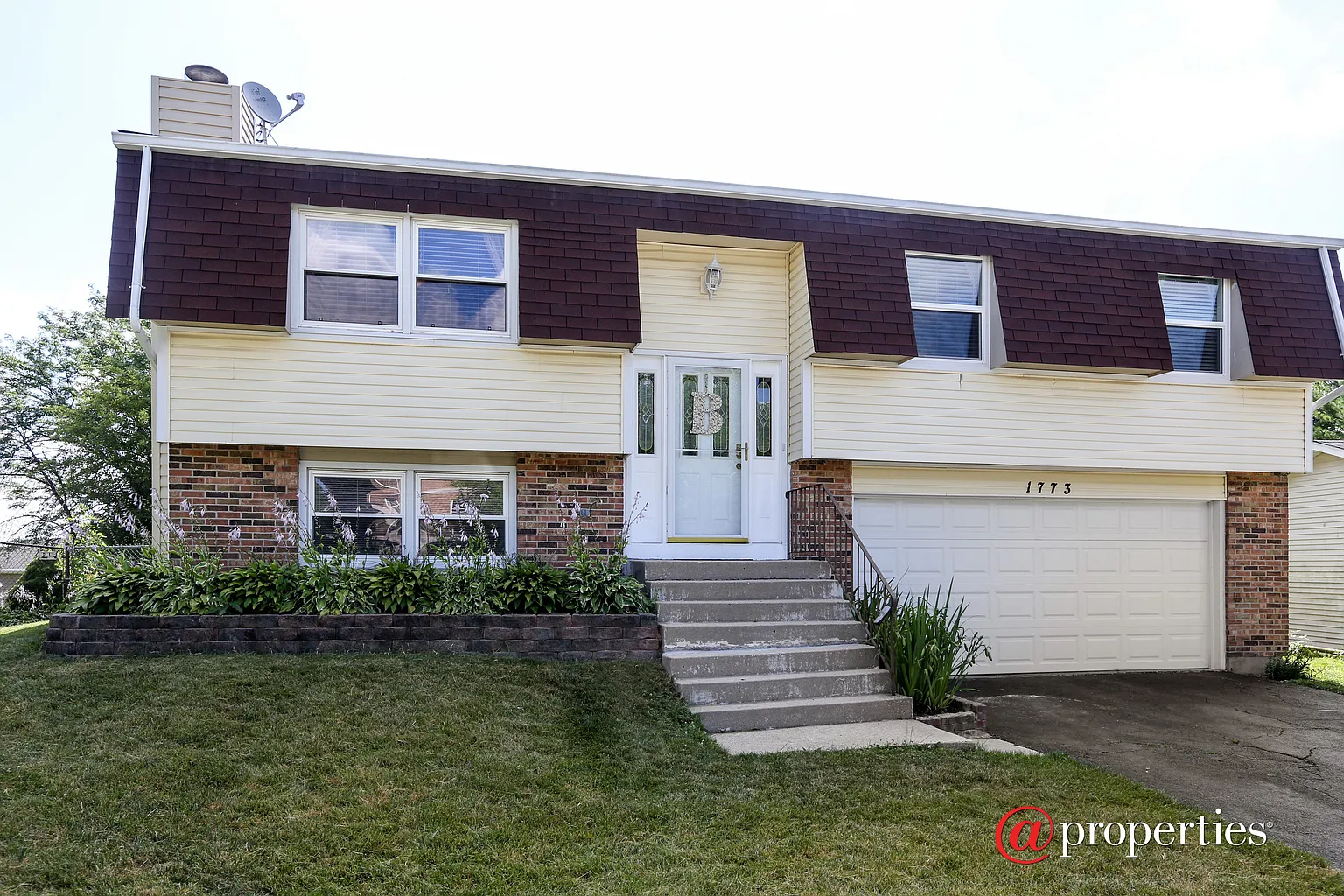 1773 Frank Ct photo 1